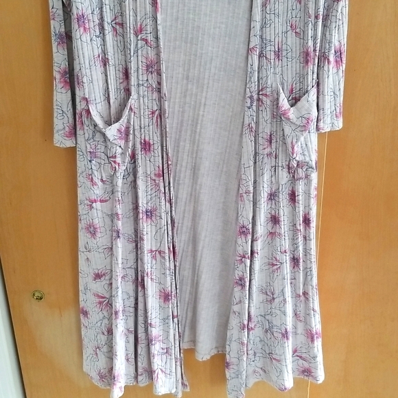 Ribbed Floral Duster Cardigan - Picture 2 of 5